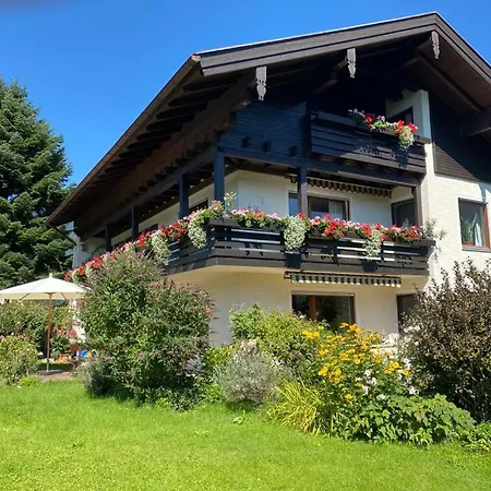 Charmantes Garten-Apartment: Erholung Im Chiemgau Unterwoessen Exterior photo